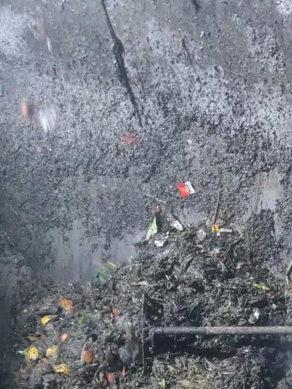 鹤山污水池清理